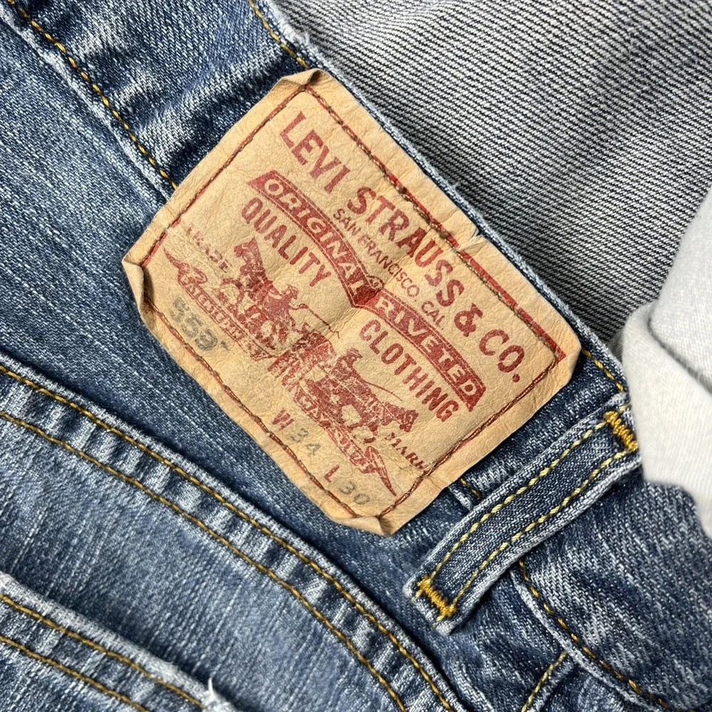 Vintage Levi's 559 Jeans Men's 34x30 Blue Relaxed Straight Faded Distressed y2k
